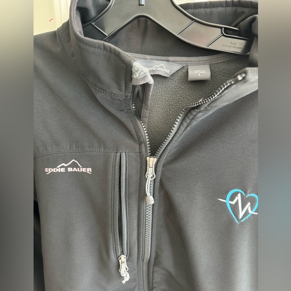 Eddie Bauer black fleece lined softshell jacket Men’s Large like new - Picture 5 of 10